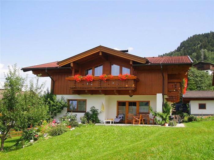 Landhaus Mitteregger Kaprun Exterior photo